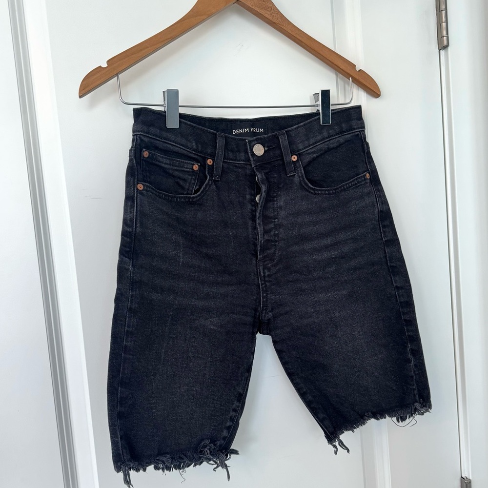 Denim Forum Black Bermudas Shorts